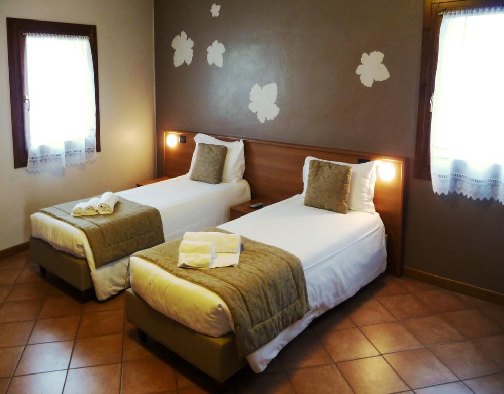 Locanda Ai Archi Di Andreola Monica Farra di Soligo Номер фото